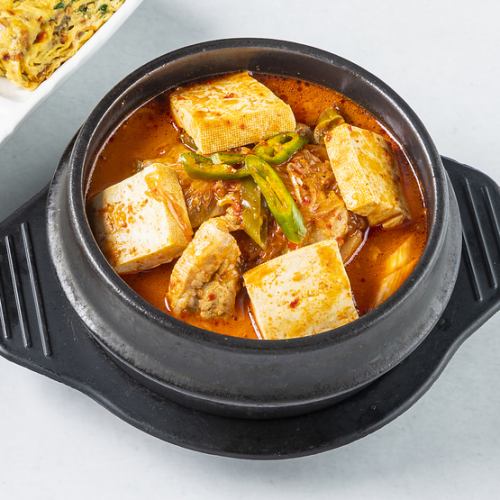 Kimchi Chigae