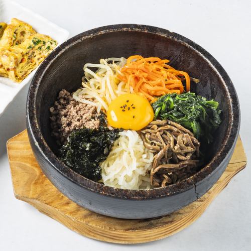 Stone cooked bibimbap