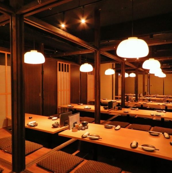 《Completely private room》30 seconds walk from Shin-Hamamatsu station★ We can guide you to a private room for any number of people from 2/4/6/8 to 100 people.We have prepared a space that you can choose according to the scene, such as a loose sunken kotatsu!!We recommend excellent dishes that go well with sake, such as branded chicken grilled over charcoal and carefully selected sashimi platters!