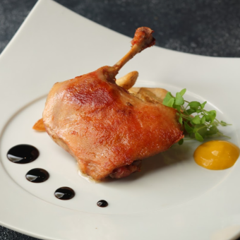 鴨もも肉のコンフィ