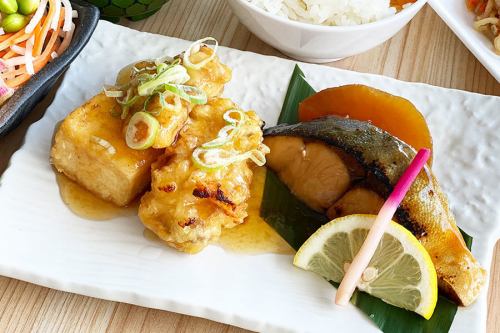 鶏もも肉と豆腐のみぞれあん&ぶりと大根の照り焼き