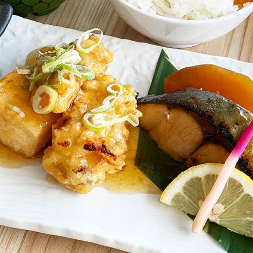 冬季限定!鶏もも肉と豆腐のみぞれあん/ぶりと大根の照り焼/鶏もも肉と豆腐のみぞれあん&ぶりと大根の照り焼