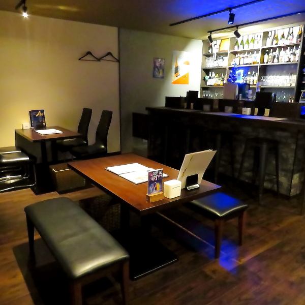 [Inside the calm atmosphere] The bar is like an adult's hideaway where you can feel the warmth and atmosphere that you can casually stop by, but also feel stylish.Forget about everyday life and enjoy delicious food and drinks in a relaxed atmosphere.