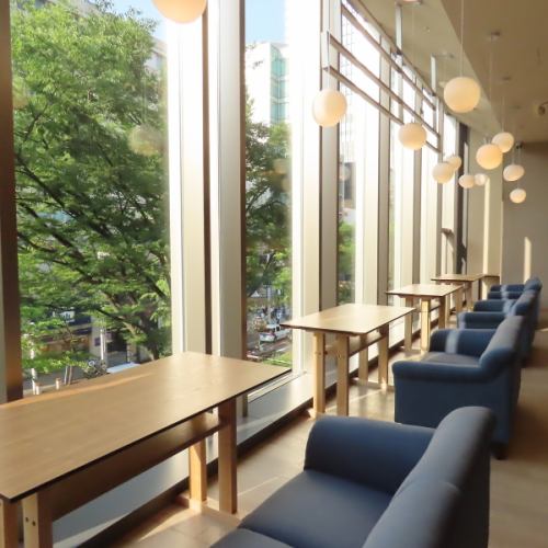 室内可欣赏夜景!