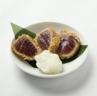 鲜嫩金枪鱼排配白萝卜丝和柚子醋