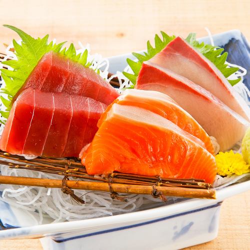 Assortment of 3 sashimi