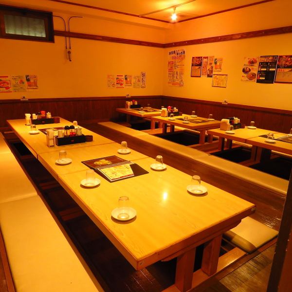 We accept private reservations for groups of 40 to 80 people.The floor can also be reserved for 20 to 30 people.Ideal for a variety of occasions, such as birthday parties, banquets, New Year's parties, year-end parties, etc. For private reservations, we are flexible with the number of people and budget.Please feel free to contact us♪