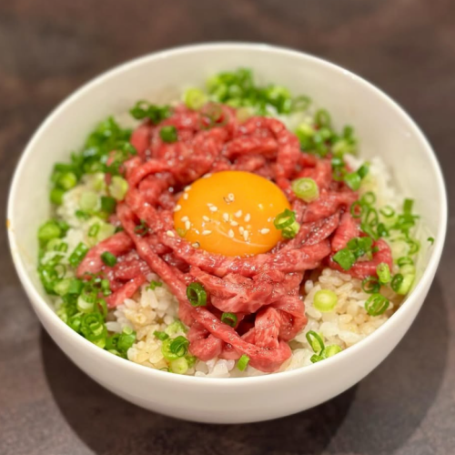 炙りユッケ丼