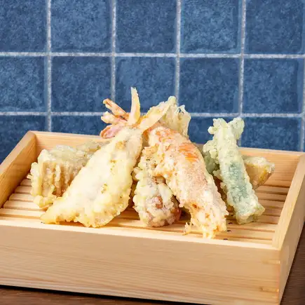 [Very Popular] 8-course meal including 2 types of sashimi, marinated tuna, tempura, and sushi, with all-you-can-drink: ¥4500 ⇒ ¥3500