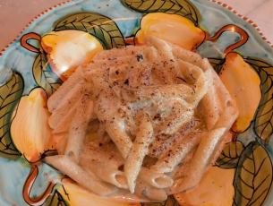 [Penne] Chiomento Gorgonzola, Taleggio and Parmesan cheese cream sauce