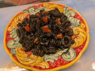 [オルガネッティ] イタリア産イカ墨とスルメイカのトマトソース