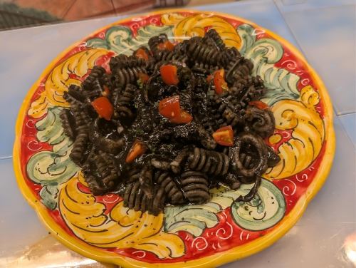 [オルガネッティ] イタリア産イカ墨とスルメイカのトマトソース