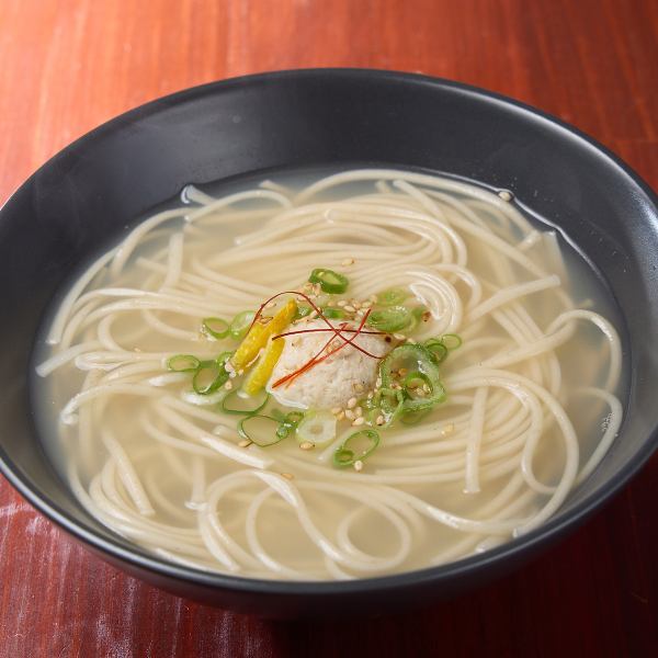 【鶏を味わい尽くすなら〆の一品☆】当店での〆に『鶏だしにゅう麺』⇒☆825円（税込）☆