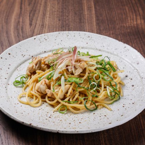 鶏肉とネギの山椒パスタ