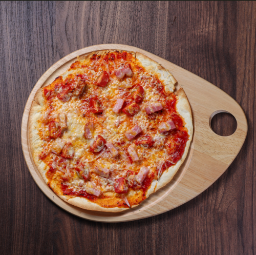 ベーコンとトマトのpizza