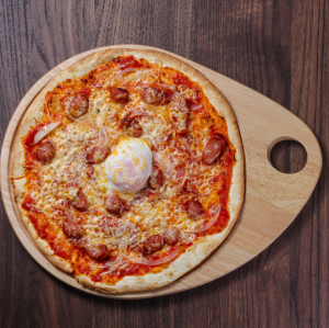 Spicy pizza with chorizo and soft-boiled egg