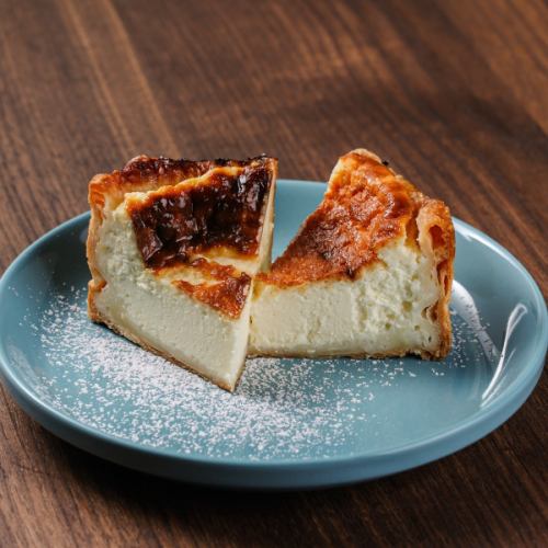 ワックワーク
【Dessert】

ベイクドチーズケーキ

テリーヌショコラ

バニラアイス

日替わりジェラート

RIBS&KITCHEN wackwork
愛知県刈谷市桜町2-57-1　CLAP HILLS 2F
0566-95-5990
営業時間／18:00〜27:00（日曜日以外）
　　　　　15:00〜24:00（日曜日）
定休日／水曜日・その他

#VANS