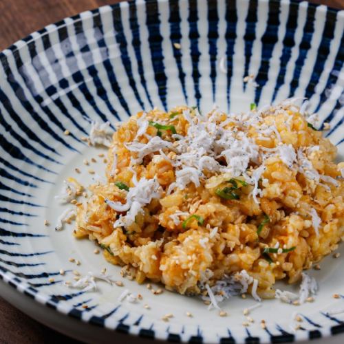 ワックワーク
【Rice】

石焼タコライス

チキンオムライス

ローストビーフ丼

シラスとネギの焼きメシ

etc

RIBS&KITCHEN wackwork
愛知県刈谷市桜町2-57-1　CLAP HILLS 2F
0566-95-5990
営業時間／18:00〜27:00（日曜日以外）
　　　　　15:00〜24:00（日曜日）
定休日／水曜日・その他

#VANS