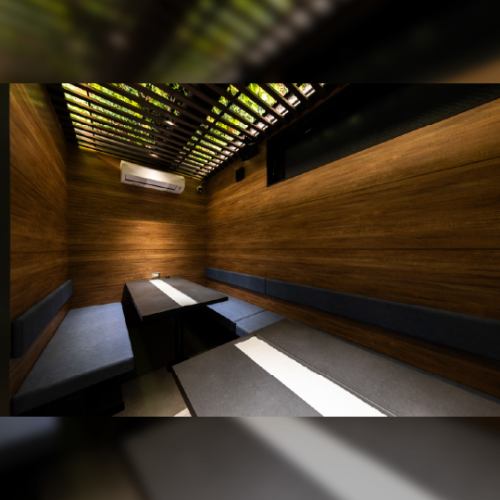 Wakwork
Interior

Manager & Owner

RIBS&KITCHEN wackwork
CLAP HILLS 2F, 2-57-1 Sakuracho, Kariya City, Aichi Prefecture
0566-95-5990
Business hours: 18:00-27:00 (except Sundays)
15:00-24:00 (Sunday)
Closed: Wednesdays and other days

#VANS