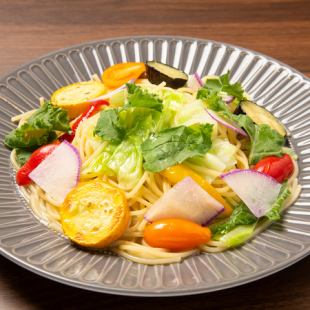 野菜たっぷりのペペロンチーノorトマトソース　M