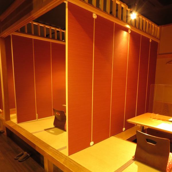 【完全個室】個室は4名様・6名様・8名様・10名様からご対応。旬の食材を使った炉端焼きや郷土料理など幅広いシーンでご利用いただけます