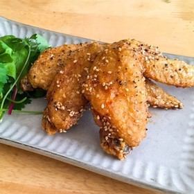 미야자키 명물 닭 날개 튀김 (세 개)