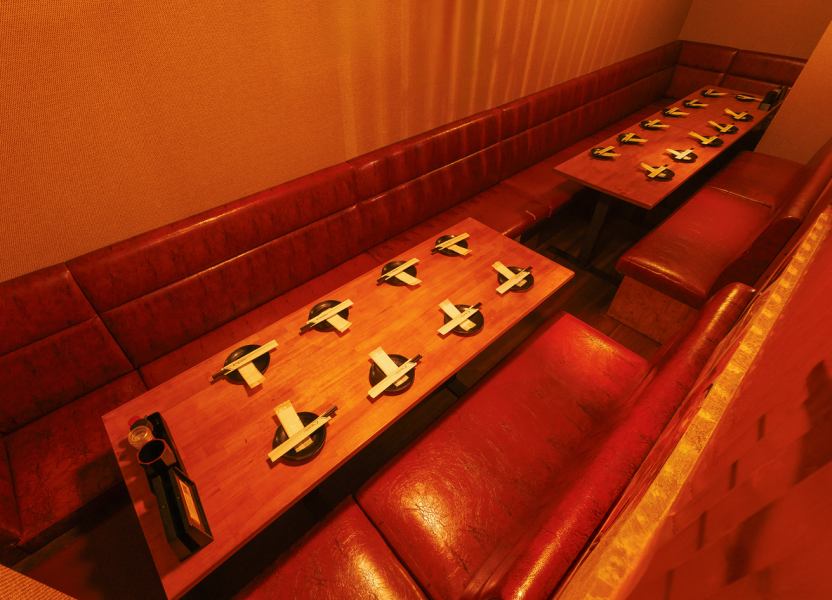 当店の個室は、接待や会食、女子会、デートなど様々なシーンにおすすめです。また、ご家族での食事や、大切な人との特別な日のお祝いにもぴったりです。お客様にはご満足いただけるよう、心をこめておもてなしいたします。