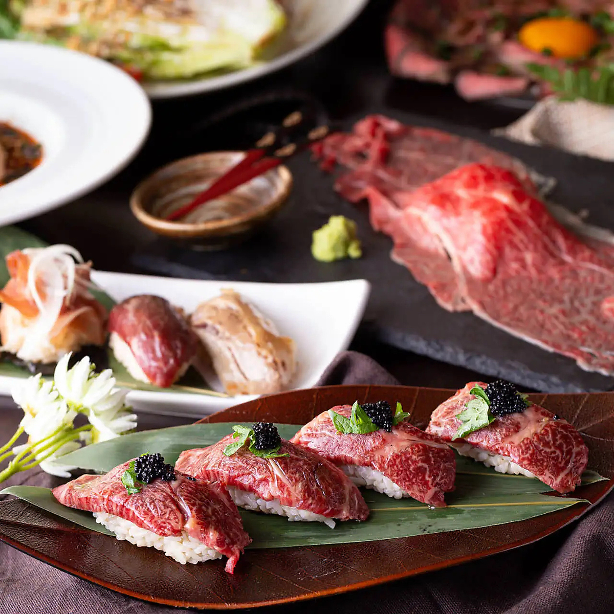 炙り肉寿司が食べ放題！当店の自慢の一品です！