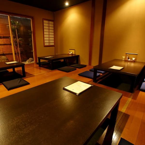 [2nd floor/table seats] For drinking parties and banquets, we recommend table seats on the 2nd floor! We also have sunken kotatsu seats that can be used by 10 or more people! Early reservations are recommended as these are popular seats.