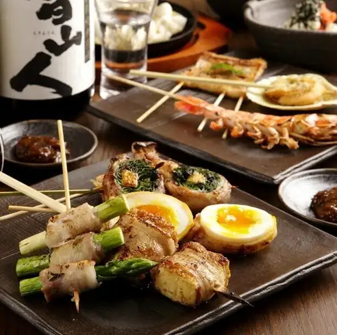 先斗町の京町家で京野菜、肉巻き串を炭火で焼き上げる創作串焼き