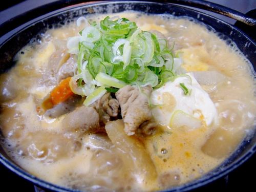 野菜たっぷりもつ煮込み