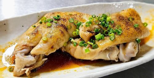 Grilled pig's feet
