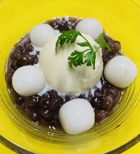 クリーム白玉ぜんざい