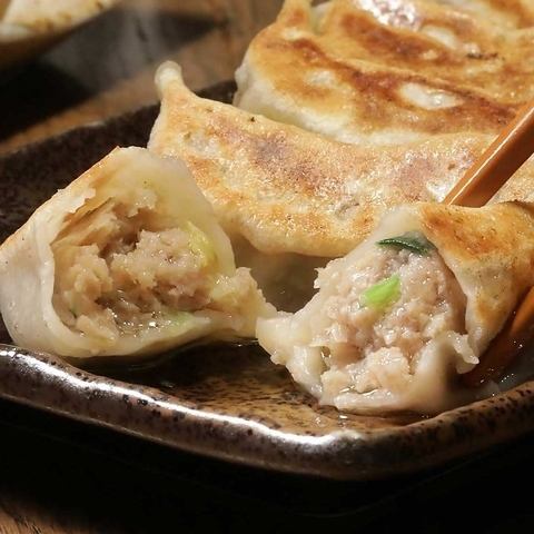 秘製餃子無限量供應♪