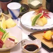 ◇旬菜8品6,000円・120分飲み放題（L.O30分前）全8品　会食向きのオススメコースです。