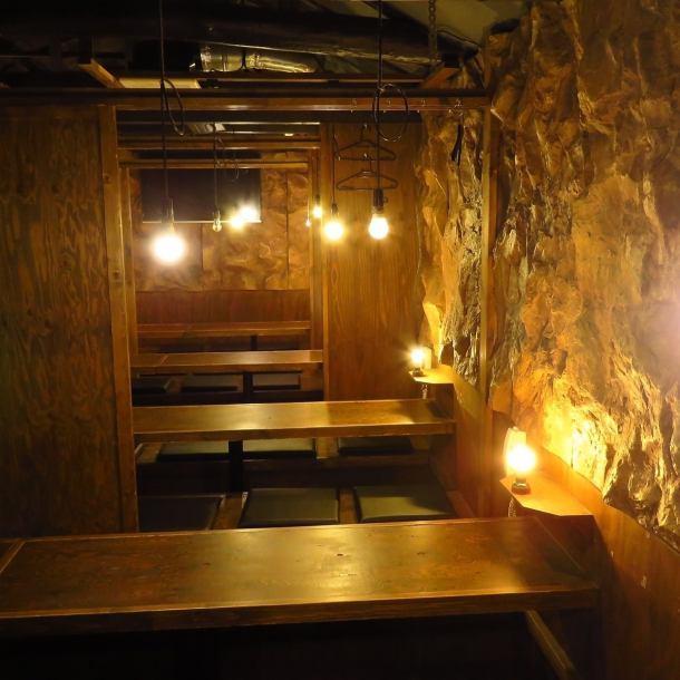 [Fully private rooms available] Small groups are welcome! Even for large groups (up to 64 people), we can remove the partitions to create private rooms, so you can enjoy your meal without worrying about the people around you. We also recommend it for birthday parties, girls' parties, banquets, and after-work parties.