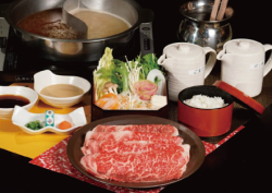 흑털 일본소 로스 샤브샤브 세트〈130g〉