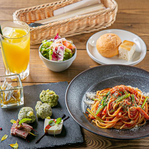 [仅限午餐时间！] 4种意大利面午餐套餐 1,650日元