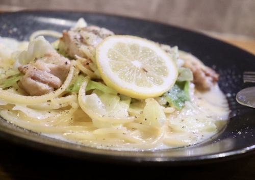 【7月限定】若鶏とキャベツのレモンクリームパスタ