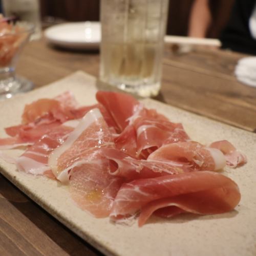 生ハム(ハモンセラーノ)