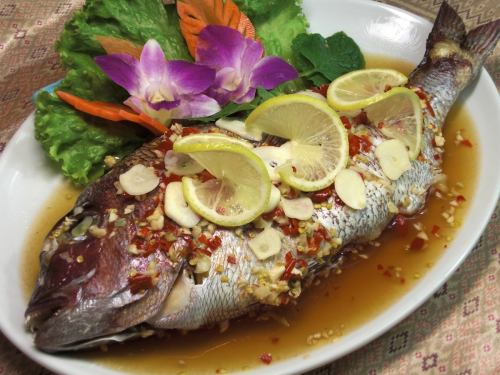 プラーヌンマナオ 魚のレモン蒸し(切り身)