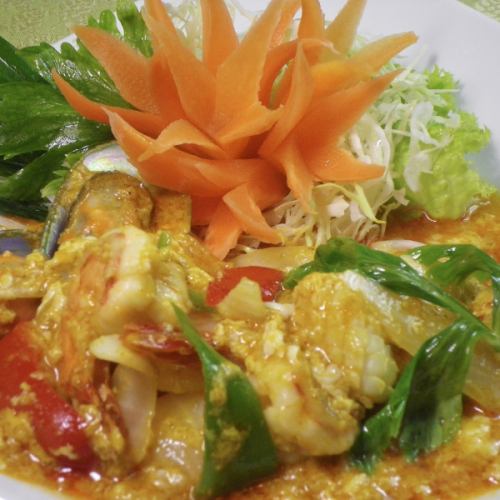 プーパッポンカレー ソフトシェルクラブのトロトロ卵炒め