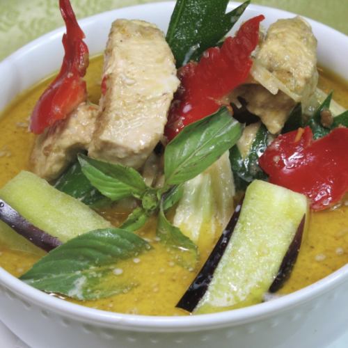 当店自慢のグリーンカレー☆