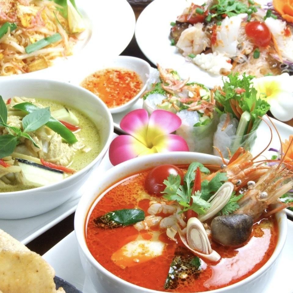 飲み放題コースは4000円台から！タイ料理を堪能できるコースです