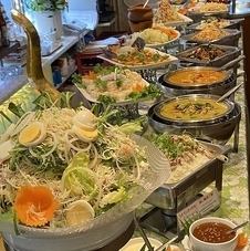 【ランチ】チャーハン/ガパオ/グリーンカレー/日替わり料理が食べ放題のバイキング!<1,950円>