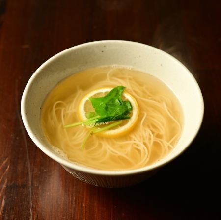八日やの煮麺