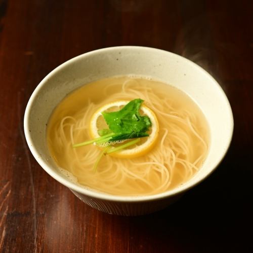 八日やの煮麺