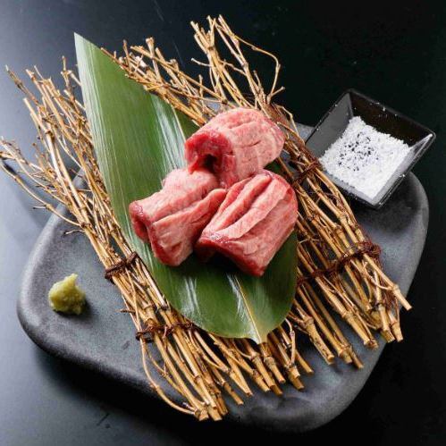 ◆A5黒毛和牛特上厚切りタン