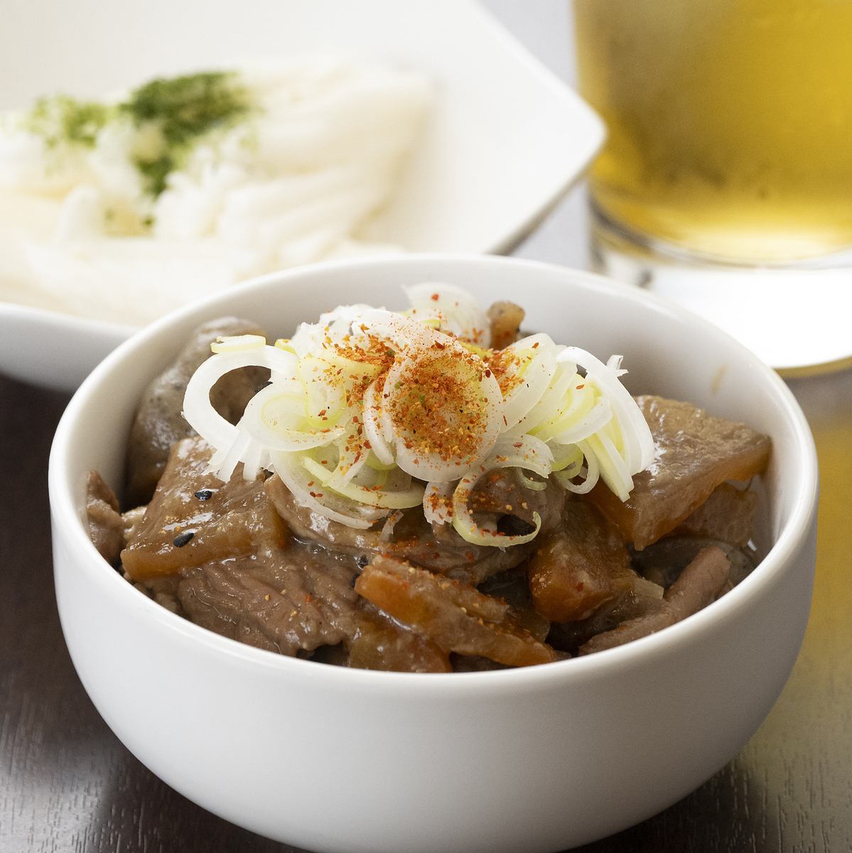 お肉にもこだわり、おいしいお料理をご提供しております♪