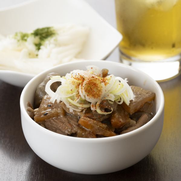 丁寧に煮込んだ逸品！人気の『もつ煮』